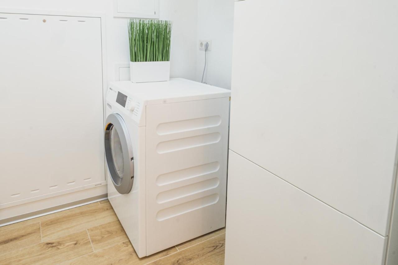 Deluxe Apartment Грац Экстерьер фото